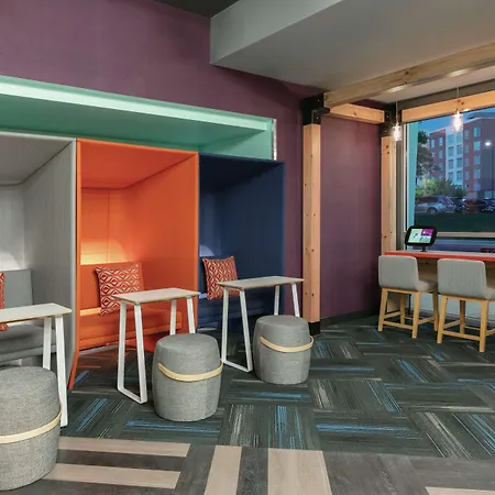 Tru By Hilton Charlotte Ayrsley-3